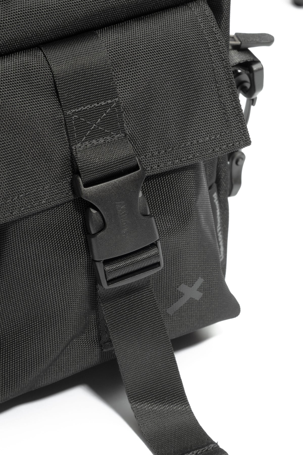 101 Crossbody